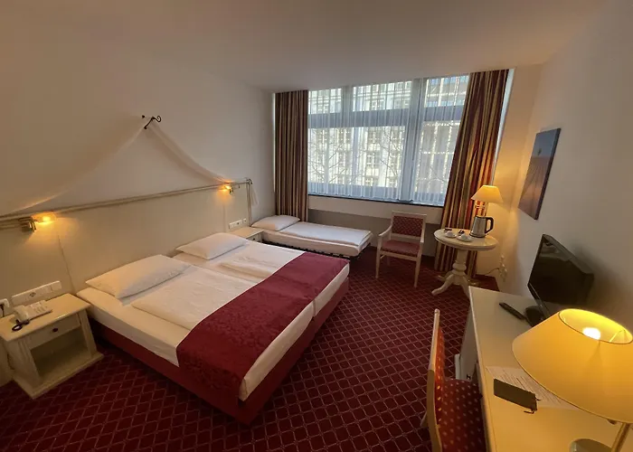 Chateau Kurfuerstendamm Hotell 4*