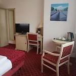 Отель Chateau Kurfuerstendamm 4*