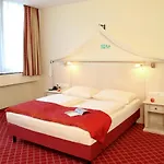 Chateau Kurfuerstendamm Otel Berlin