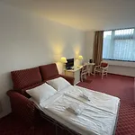 Hotel Mercure Chateau Am Kurfürstendamm 4*