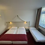 Mercure Chateau Am Kurfürstendamm 4*