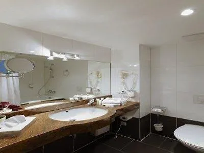 Mercure Chateau Am Kurfürstendamm 4* Berlín