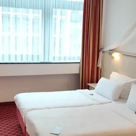 Chateau Kurfuerstendamm Ξενοδοχείο 4*