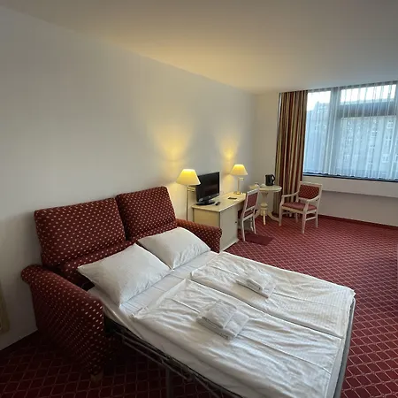 Hotel Chateau Kurfuerstendamm 4*